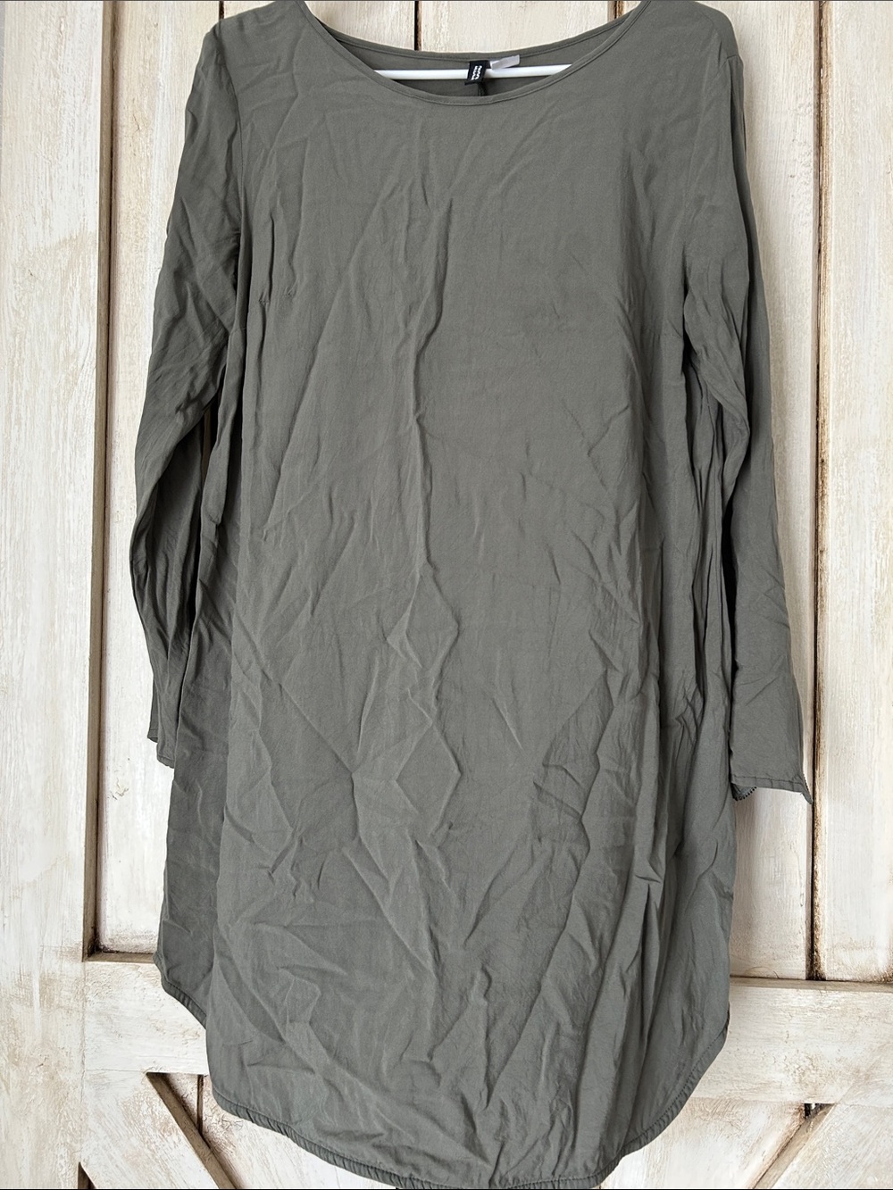 Divided Women's Long Sleeve Tunic Dress in Olive